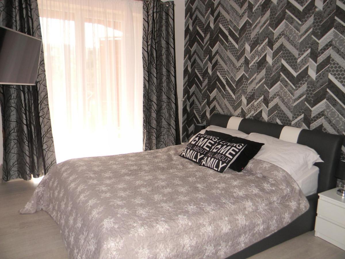 شقة Apartament Z Basenem Laura Polanki Park كولوبرزيغ المظهر الخارجي الصورة